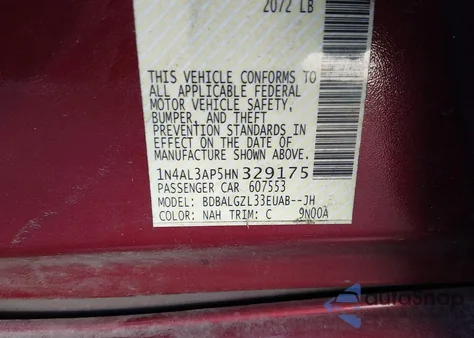 2017 Nissan Altima 2.5 S z USA, uszkodzony, nr VIN 1N4AL3AP5HN329175